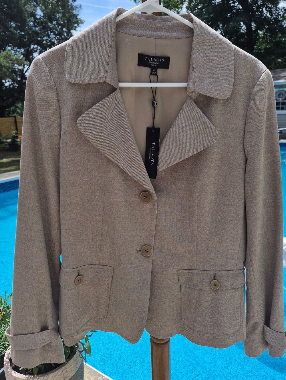 Talbots Blazer, neutral tan shade featuring a classic notched collar Size 12P